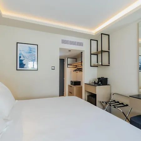 Odysseia Hotel Kapetanios Limassol Exterior photo